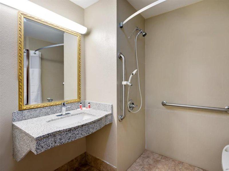 Super 8 By Wyndham Hamburg Area Hotel Lexington