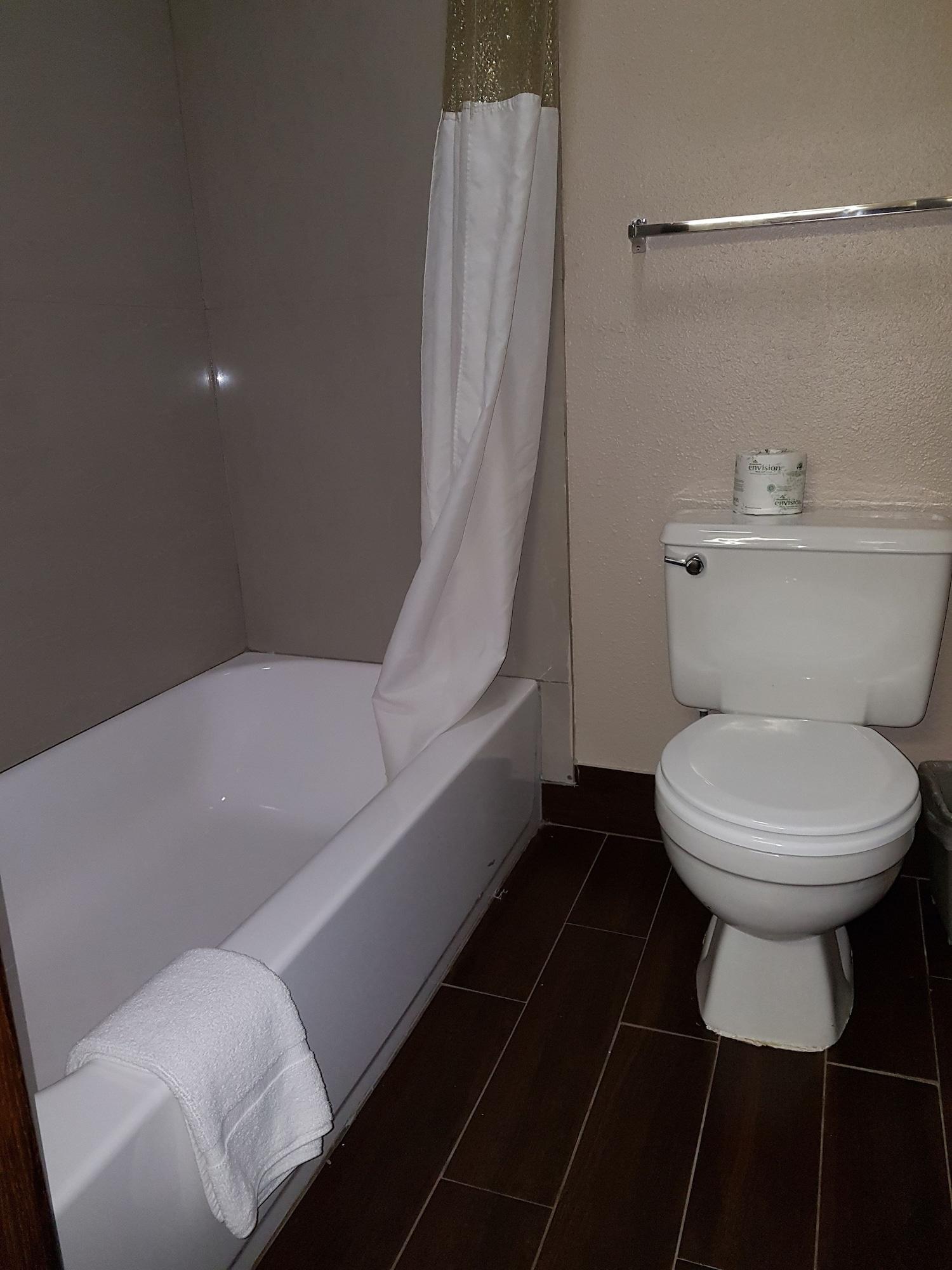Super 8 By Wyndham Hamburg Area * Lexington