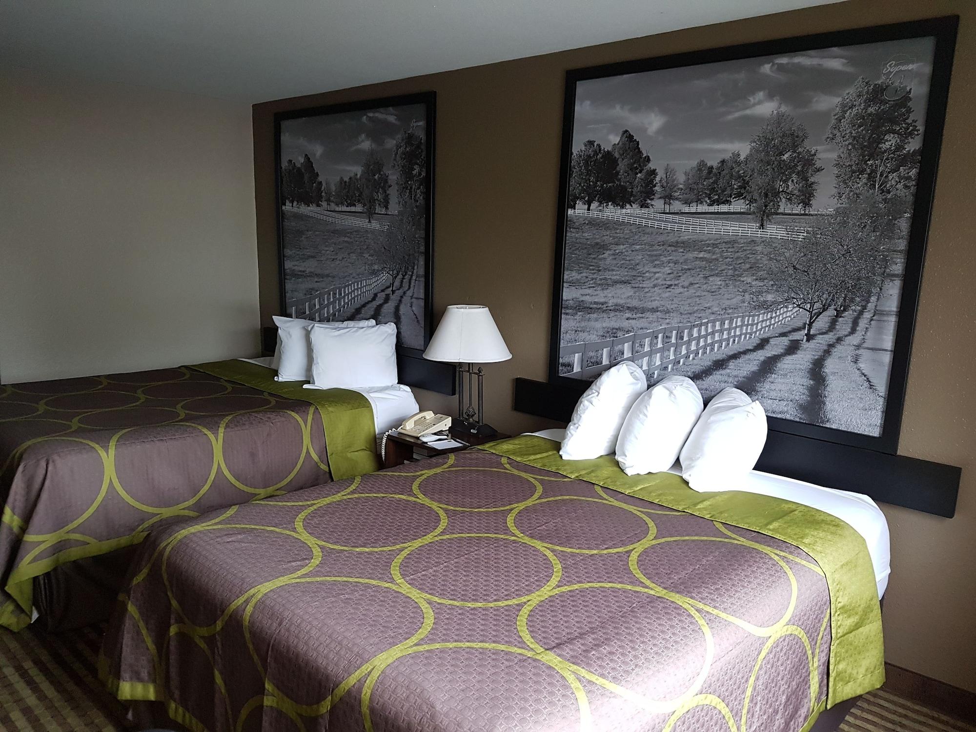 Hotel Super 8 By Wyndham Hamburg Area *