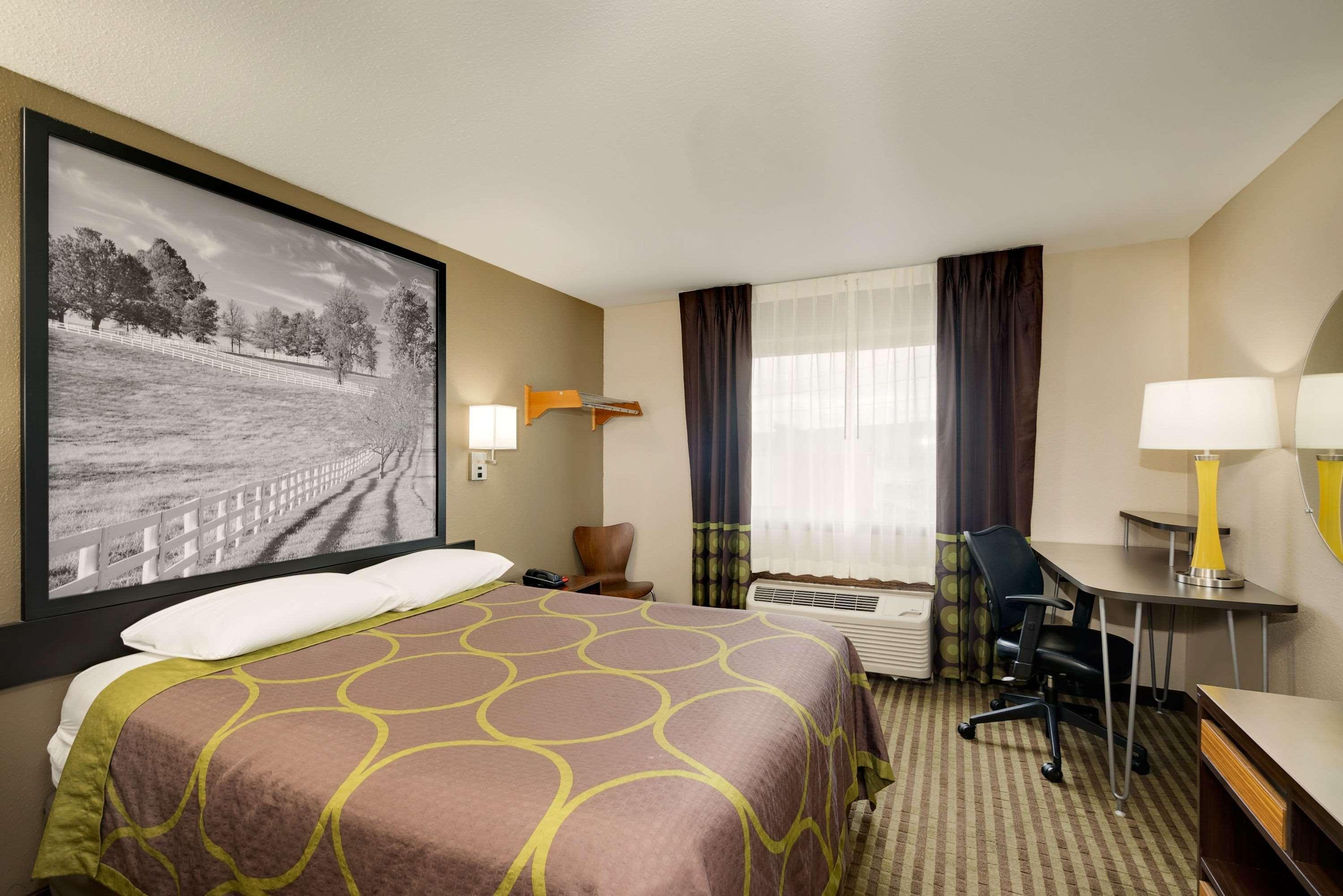 Super 8 By Wyndham Hamburg Area Hotel *