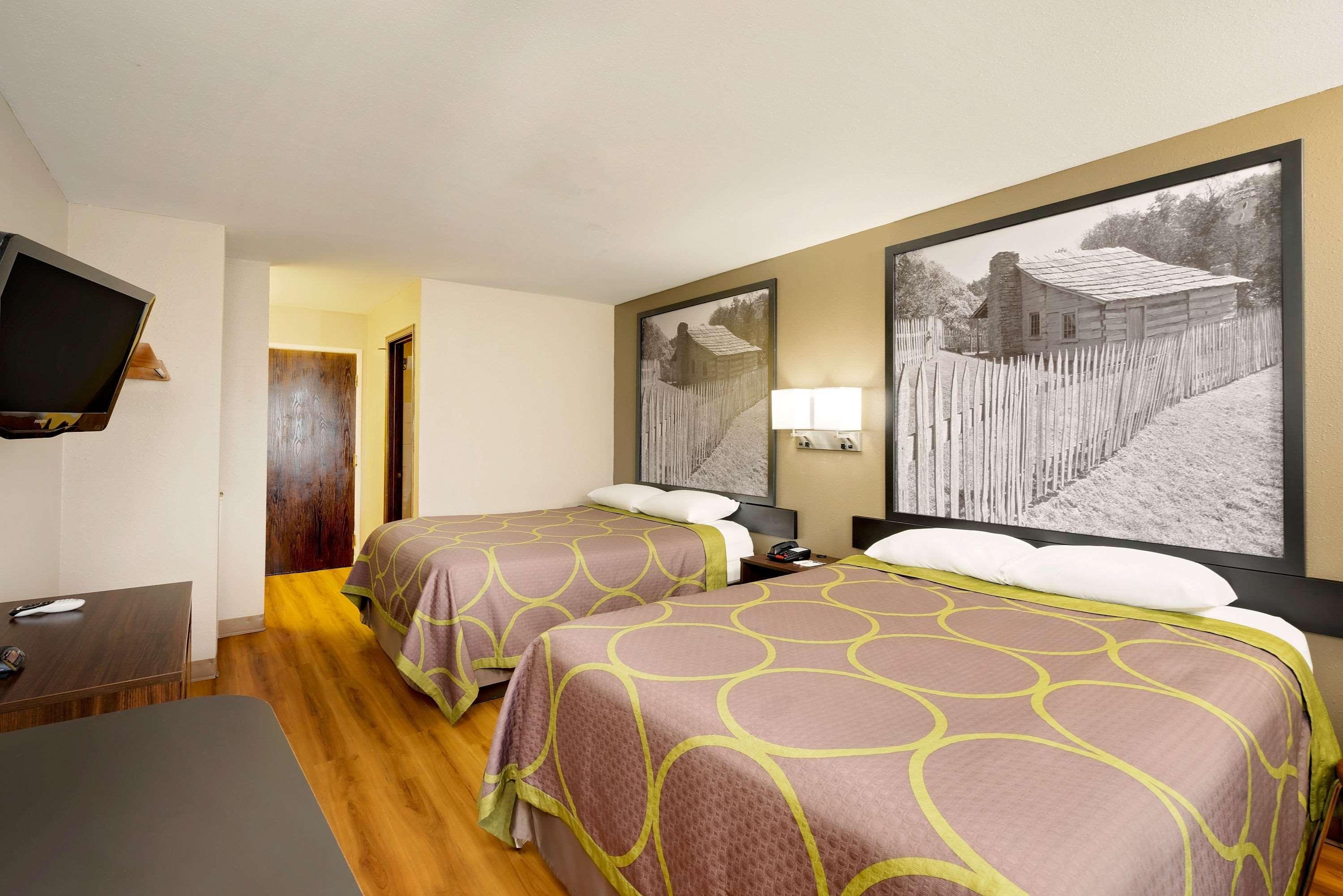 Super 8 By Wyndham Hamburg Area Hotel *