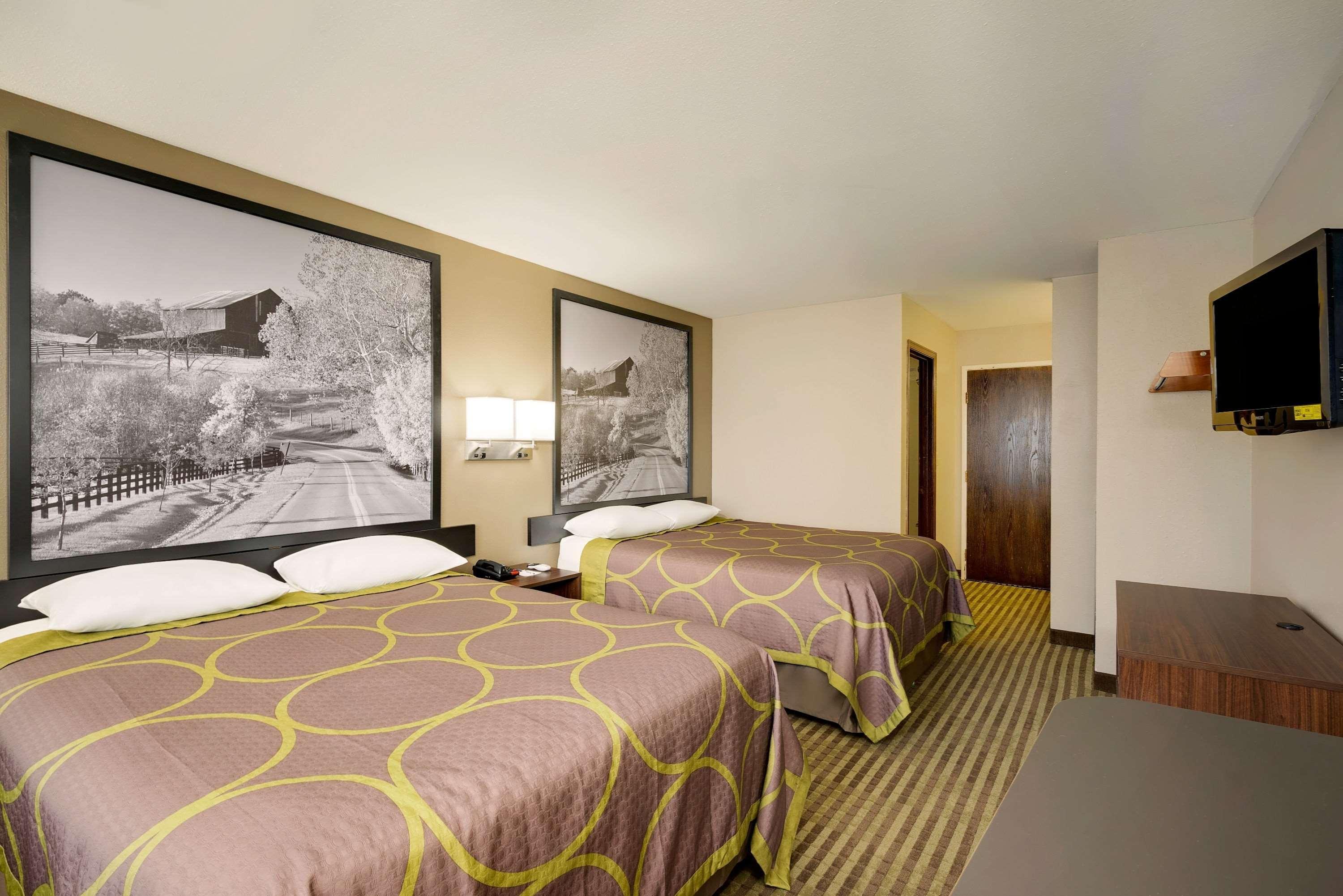 Super 8 By Wyndham Hamburg Area Hotel *