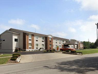 Super 8 By Wyndham Hamburg Area Hotel
