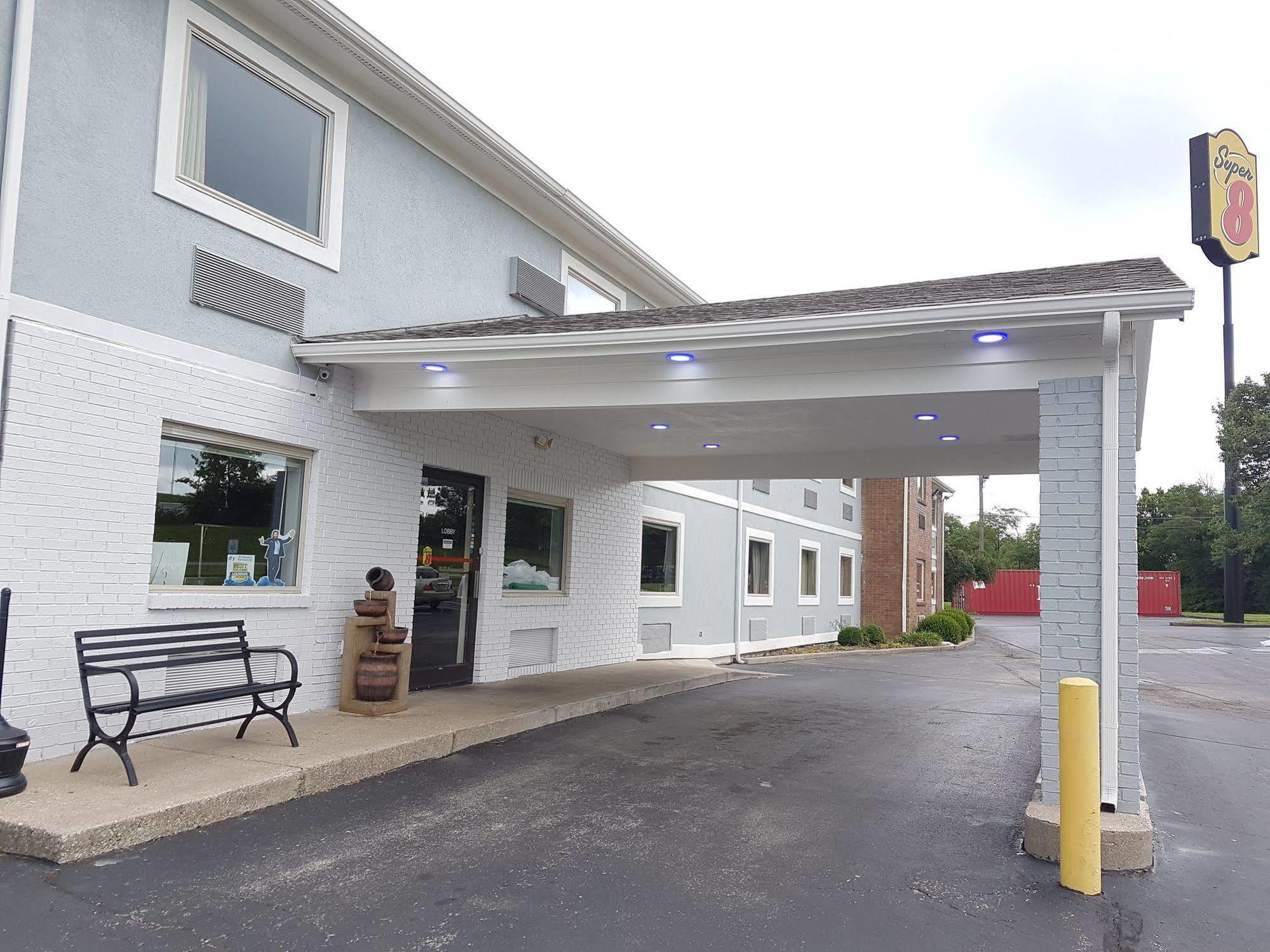 Hotel Super 8 By Wyndham Hamburg Area