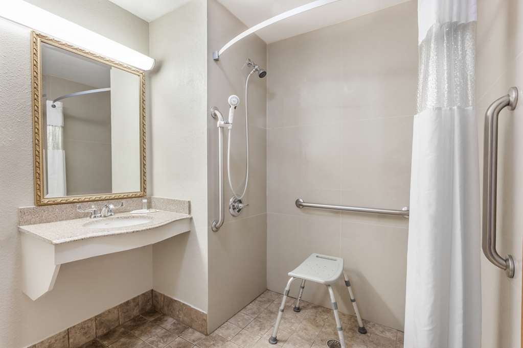 Super 8 By Wyndham Hamburg Area Lexington